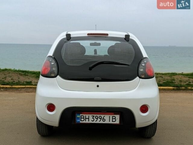 Білий Джилі ЛЦ, об'ємом двигуна 1.34 л та пробігом 130 тис. км за 2500 $, фото 4 на Automoto.ua