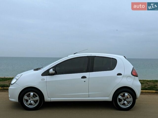 Білий Джилі ЛЦ, об'ємом двигуна 1.34 л та пробігом 130 тис. км за 2500 $, фото 2 на Automoto.ua