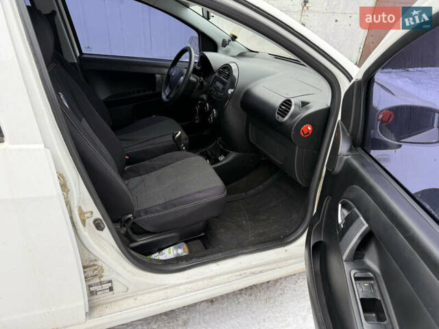 Белый Джили ЛЦ, объемом двигателя 1.34 л и пробегом 116 тыс. км за 1950 $, фото 18 на Automoto.ua