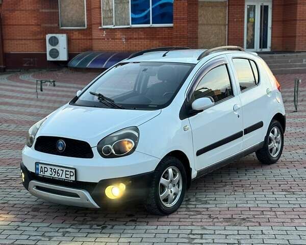 Белый Джили ЛЦ, объемом двигателя 1.34 л и пробегом 91 тыс. км за 2350 $, фото 2 на Automoto.ua