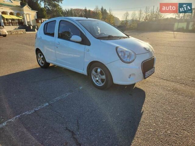 Белый Джили ЛЦ, объемом двигателя 1.34 л и пробегом 69 тыс. км за 4000 $, фото 4 на Automoto.ua