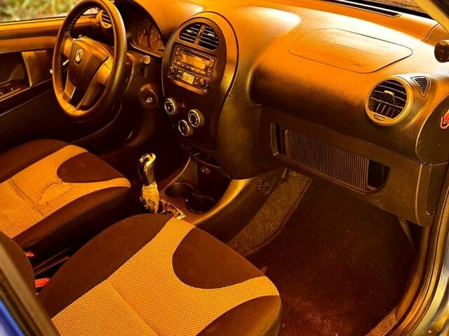 Синій Джилі ЛЦ, об'ємом двигуна 1.3 л та пробігом 167 тис. км за 1900 $, фото 5 на Automoto.ua