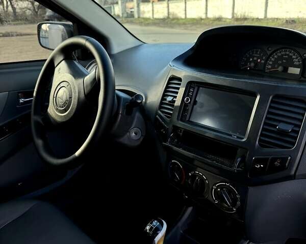 Черный Джили МК-2, объемом двигателя 1.5 л и пробегом 153 тыс. км за 3100 $, фото 16 на Automoto.ua