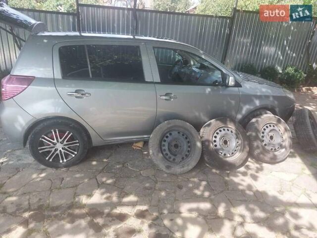 Серый Джили МК-2, объемом двигателя 1.5 л и пробегом 125 тыс. км за 2300 $, фото 1 на Automoto.ua