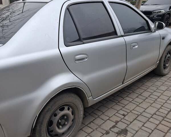 Серый Джили МК-2, объемом двигателя 1.8 л и пробегом 148 тыс. км за 1800 $, фото 2 на Automoto.ua