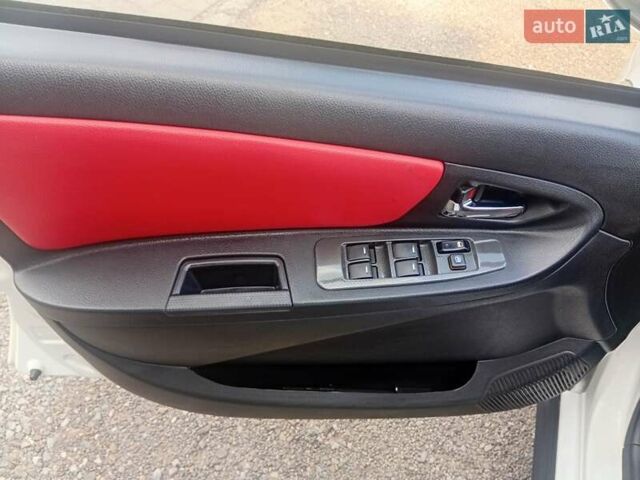 Белый Джили МК Кросс, объемом двигателя 1.5 л и пробегом 56 тыс. км за 5000 $, фото 14 на Automoto.ua