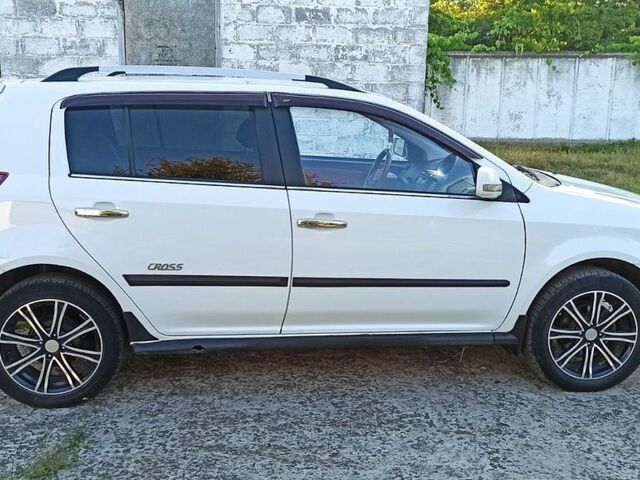 Білий Джилі МК Крос, об'ємом двигуна 1.5 л та пробігом 112 тис. км за 3200 $, фото 9 на Automoto.ua