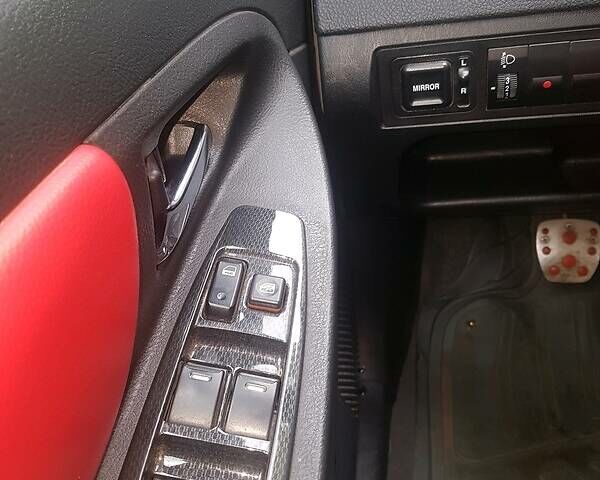 Белый Джили МК Кросс, объемом двигателя 1.5 л и пробегом 56 тыс. км за 4476 $, фото 4 на Automoto.ua