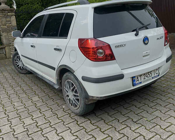 Білий Джилі МК Крос, об'ємом двигуна 1.5 л та пробігом 790 тис. км за 3000 $, фото 2 на Automoto.ua