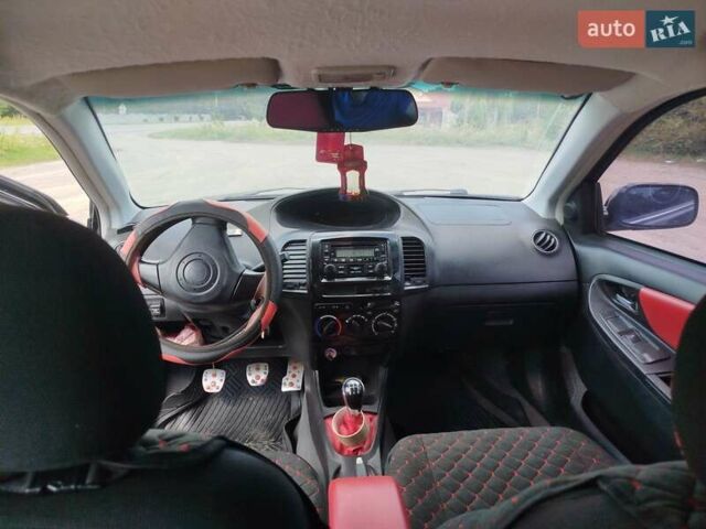 Черный Джили МК Кросс, объемом двигателя 1.5 л и пробегом 150 тыс. км за 2999 $, фото 8 на Automoto.ua