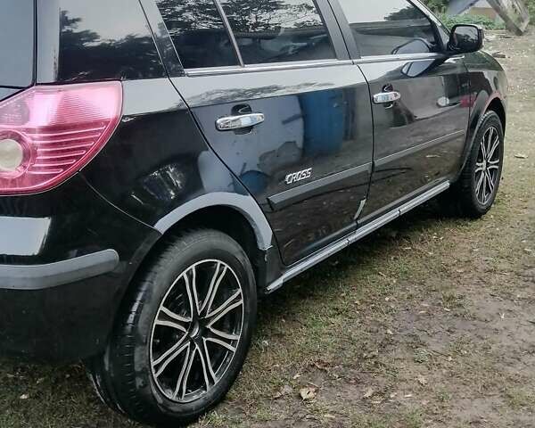 Чорний Джилі МК Крос, об'ємом двигуна 1.5 л та пробігом 190 тис. км за 4000 $, фото 7 на Automoto.ua