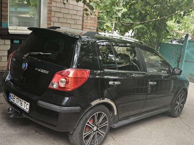 Черный Джили МК Кросс, объемом двигателя 1.5 л и пробегом 116 тыс. км за 2900 $, фото 6 на Automoto.ua