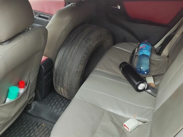 Червоний Джилі МК Крос, об'ємом двигуна 1.5 л та пробігом 240 тис. км за 953 $, фото 6 на Automoto.ua