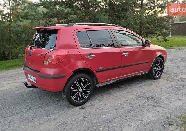 Джили МК Кросс 2012 в Прилуках на Automoto.ua Красный Джили МК Кросс, объемом двигателя 1.5 л и пробегом 250 тыс. км за 2100 $, фото 3 на Automoto.ua