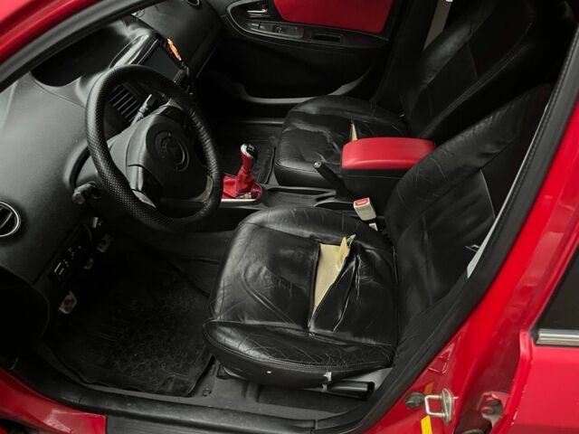 Красный Джили МК Кросс, объемом двигателя 1.5 л и пробегом 230 тыс. км за 1000 $, фото 5 на Automoto.ua