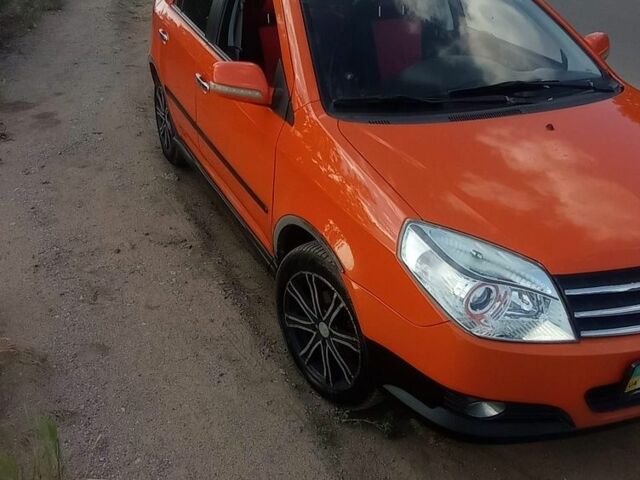 Желтый Джили МК Кросс, объемом двигателя 0 л и пробегом 113 тыс. км за 3600 $, фото 5 на Automoto.ua