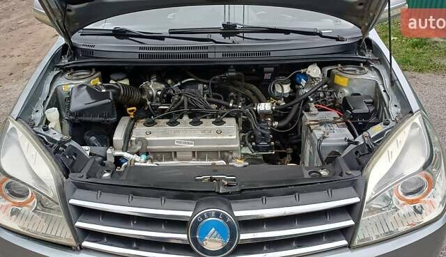 Серый Джили МК Кросс, объемом двигателя 1.5 л и пробегом 90 тыс. км за 2900 $, фото 15 на Automoto.ua