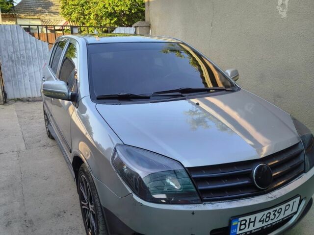 Серый Джили МК Кросс, объемом двигателя 1.5 л и пробегом 120 тыс. км за 2800 $, фото 2 на Automoto.ua