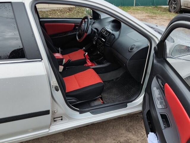 Сірий Джилі МК Крос, об'ємом двигуна 0 л та пробігом 88 тис. км за 2400 $, фото 6 на Automoto.ua