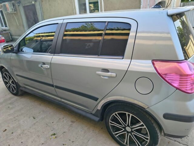 Серый Джили МК Кросс, объемом двигателя 1.5 л и пробегом 120 тыс. км за 2800 $, фото 7 на Automoto.ua