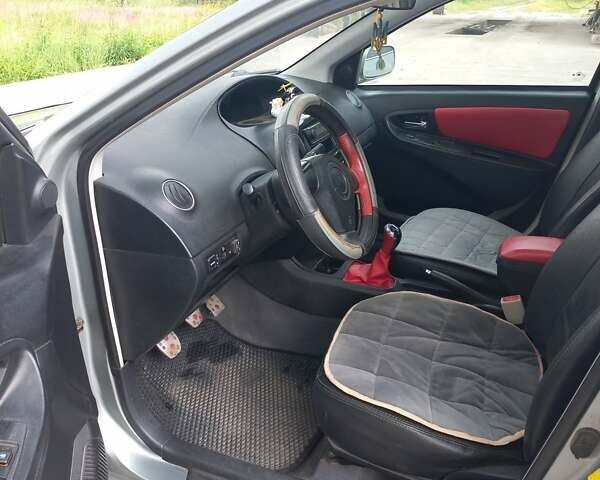 Серый Джили МК Кросс, объемом двигателя 1.5 л и пробегом 106 тыс. км за 3400 $, фото 12 на Automoto.ua