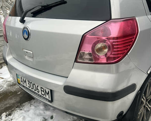 Сірий Джилі МК Крос, об'ємом двигуна 1.5 л та пробігом 161 тис. км за 3000 $, фото 1 на Automoto.ua