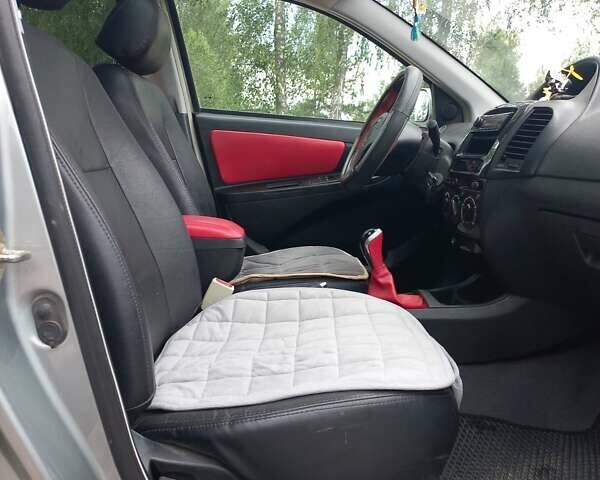 Серый Джили МК Кросс, объемом двигателя 1.5 л и пробегом 106 тыс. км за 3400 $, фото 7 на Automoto.ua