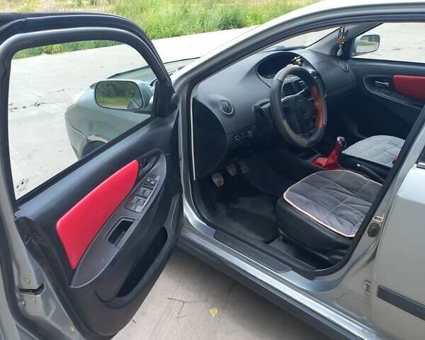 Серый Джили МК Кросс, объемом двигателя 1.5 л и пробегом 106 тыс. км за 3400 $, фото 8 на Automoto.ua