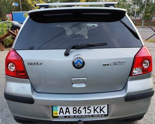 Серый Джили МК Кросс, объемом двигателя 1.5 л и пробегом 68 тыс. км за 3900 $, фото 4 на Automoto.ua