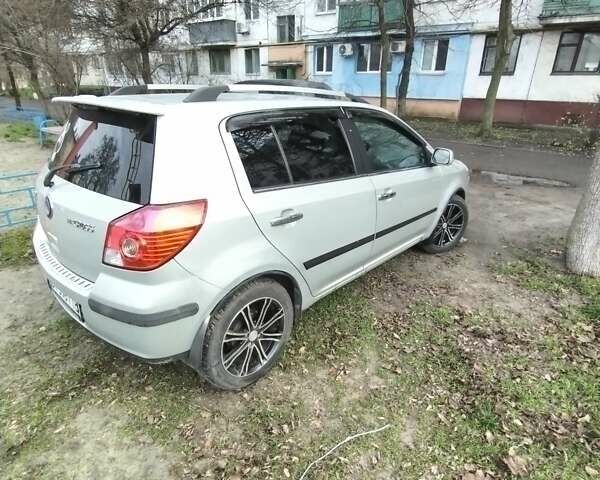 Серый Джили МК Кросс, объемом двигателя 1.5 л и пробегом 56 тыс. км за 4500 $, фото 4 на Automoto.ua