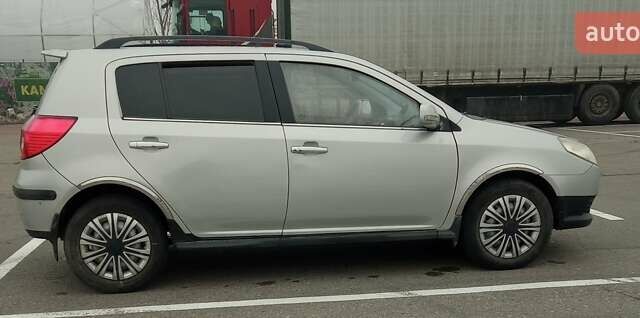 Серый Джили МК Кросс, объемом двигателя 1.5 л и пробегом 84 тыс. км за 3400 $, фото 2 на Automoto.ua