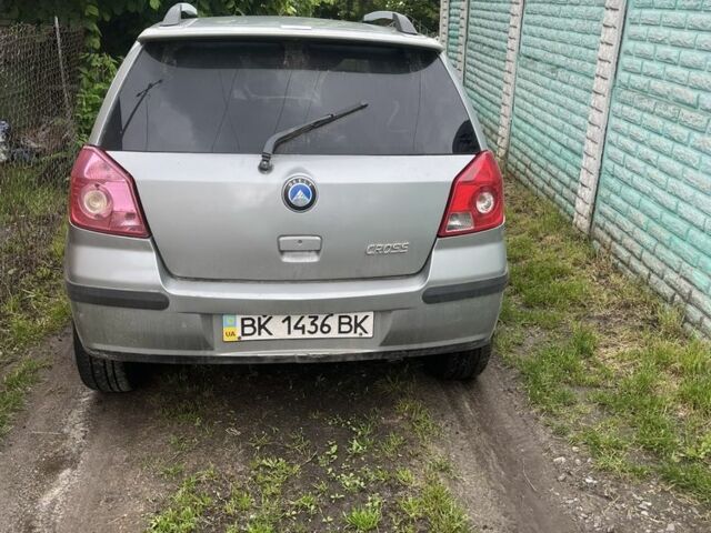 Серый Джили МК Кросс, объемом двигателя 1.5 л и пробегом 160 тыс. км за 3500 $, фото 2 на Automoto.ua