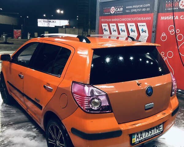 Помаранчевий Джилі МК Крос, об'ємом двигуна 1.5 л та пробігом 180 тис. км за 1900 $, фото 4 на Automoto.ua