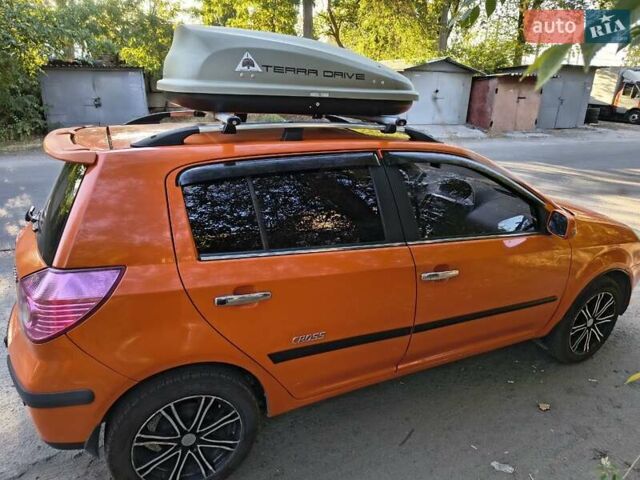 Оранжевый Джили МК Кросс, объемом двигателя 1.5 л и пробегом 96 тыс. км за 4000 $, фото 1 на Automoto.ua
