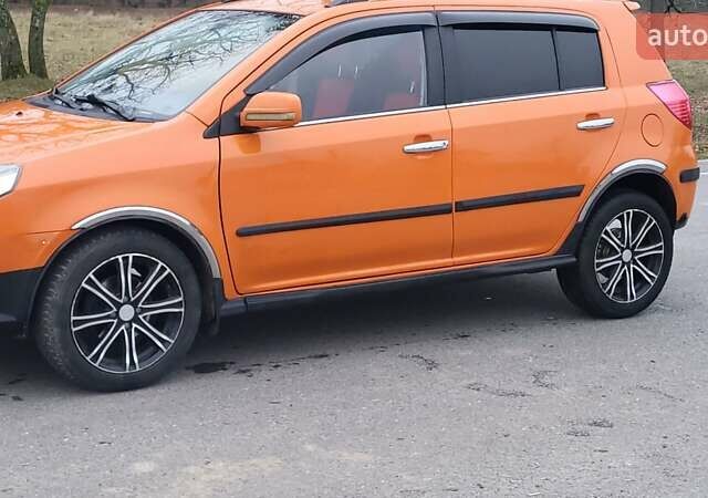 Оранжевый Джили МК Кросс, объемом двигателя 1.5 л и пробегом 140 тыс. км за 4500 $, фото 1 на Automoto.ua