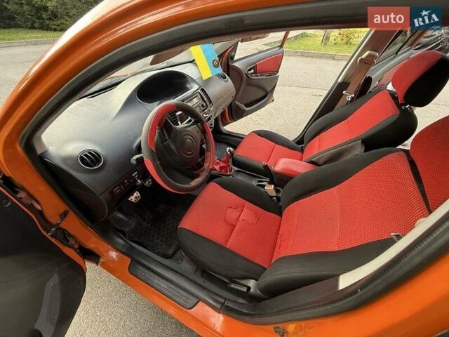 Оранжевый Джили МК Кросс, объемом двигателя 1.5 л и пробегом 90 тыс. км за 2599 $, фото 9 на Automoto.ua