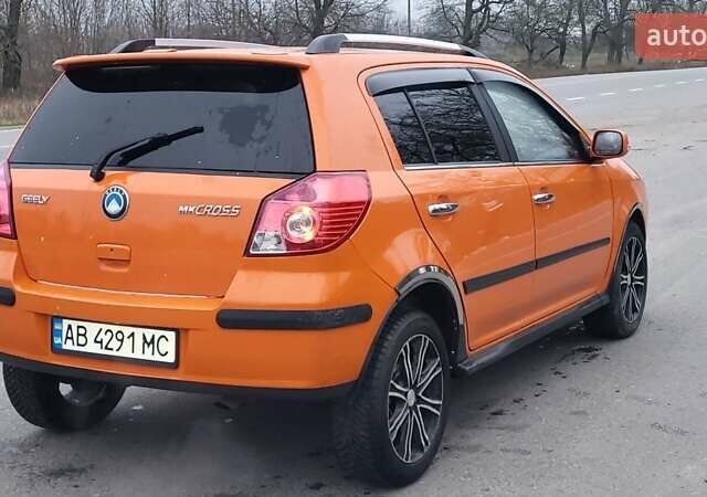 Оранжевый Джили МК Кросс, объемом двигателя 1.5 л и пробегом 140 тыс. км за 4500 $, фото 3 на Automoto.ua
