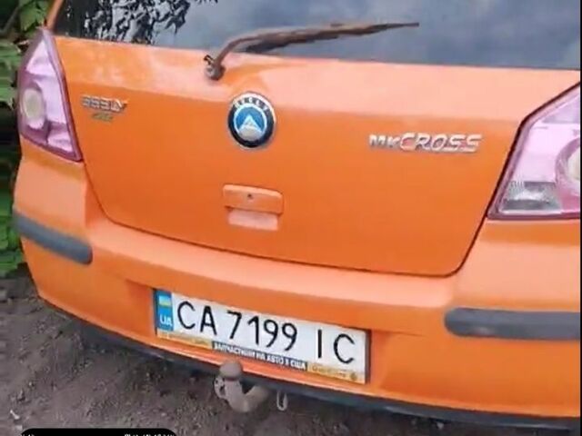 Оранжевый Джили МК Кросс, объемом двигателя 1.5 л и пробегом 250 тыс. км за 1300 $, фото 5 на Automoto.ua