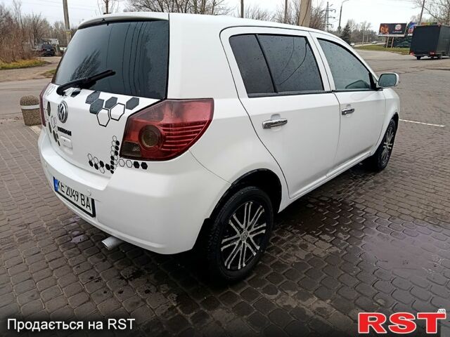 Белый Джили МК, объемом двигателя 1.5 л и пробегом 170 тыс. км за 2500 $, фото 4 на Automoto.ua