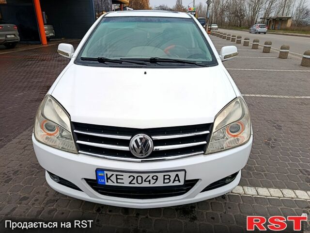 Білий Джилі МК, об'ємом двигуна 1.5 л та пробігом 170 тис. км за 2500 $, фото 1 на Automoto.ua