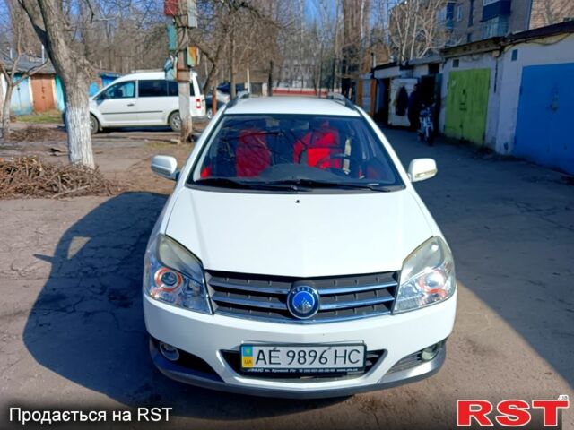Белый Джили МК, объемом двигателя 1.5 л и пробегом 66 тыс. км за 3800 $, фото 7 на Automoto.ua