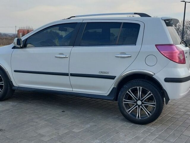 Белый Джили МК, объемом двигателя 1.5 л и пробегом 152 тыс. км за 3400 $, фото 3 на Automoto.ua