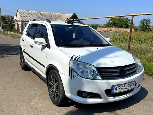 Білий Джилі МК, об'ємом двигуна 1.5 л та пробігом 250 тис. км за 2500 $, фото 1 на Automoto.ua