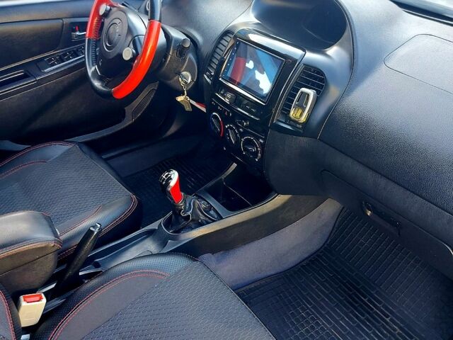 Белый Джили МК, объемом двигателя 1.5 л и пробегом 117 тыс. км за 3800 $, фото 8 на Automoto.ua