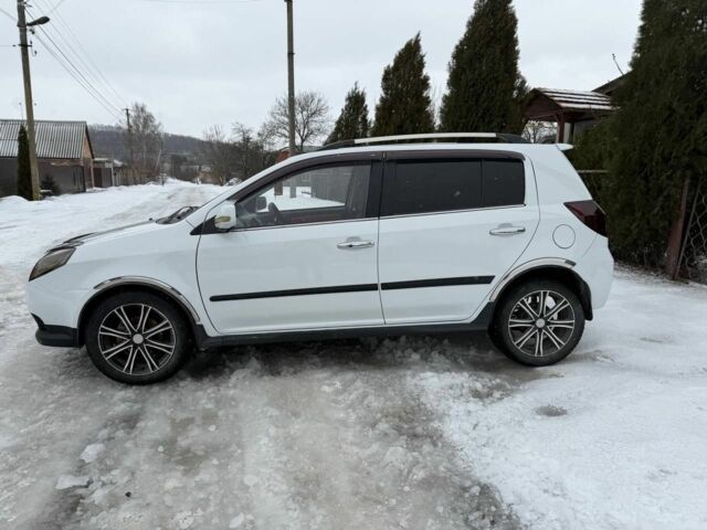 Белый Джили МК, объемом двигателя 1.5 л и пробегом 38 тыс. км за 3550 $, фото 2 на Automoto.ua