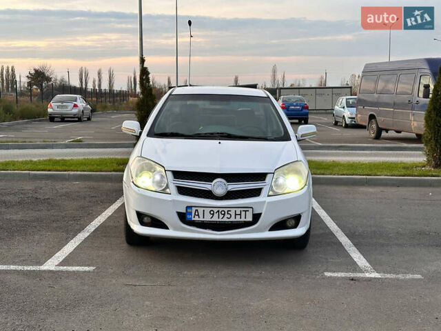 Білий Джилі МК, об'ємом двигуна 1.6 л та пробігом 199 тис. км за 2499 $, фото 1 на Automoto.ua