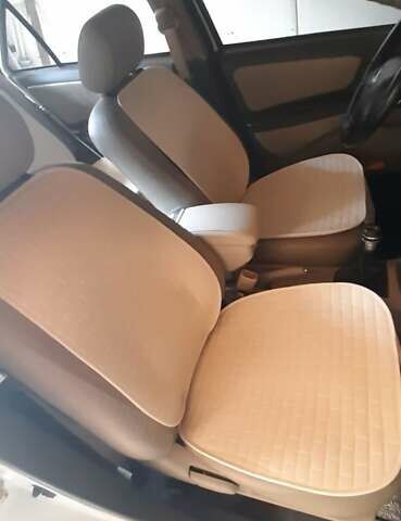 Белый Джили МК, объемом двигателя 1.59 л и пробегом 95 тыс. км за 2600 $, фото 7 на Automoto.ua