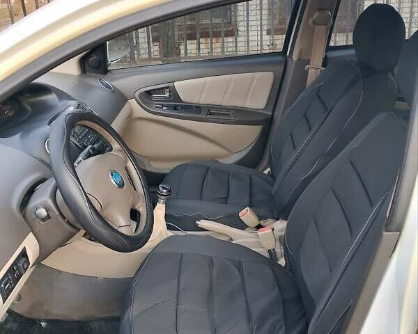 Белый Джили МК, объемом двигателя 1.5 л и пробегом 90 тыс. км за 3200 $, фото 7 на Automoto.ua