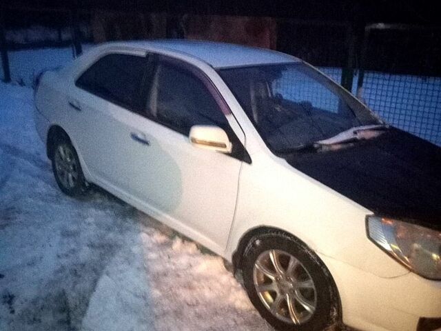 Белый Джили МК, объемом двигателя 1.6 л и пробегом 111 тыс. км за 1700 $, фото 1 на Automoto.ua