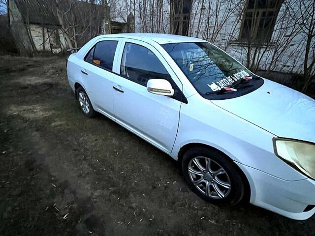 Білий Джилі МК, об'ємом двигуна 1.6 л та пробігом 250 тис. км за 2300 $, фото 1 на Automoto.ua